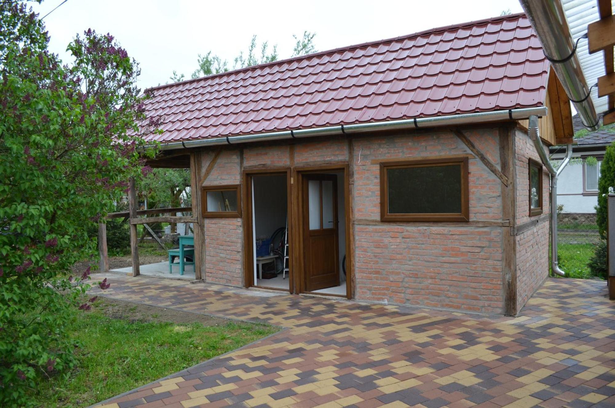 Hotel Oeroemvoelgy Vendeghaz Bozsva Exterior foto